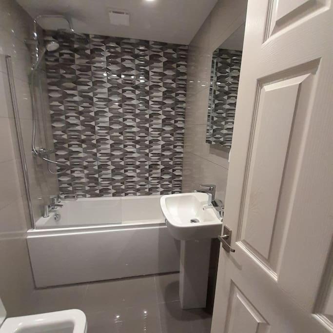 Cosy 3 Bed - Fantastic Location * Jesmond